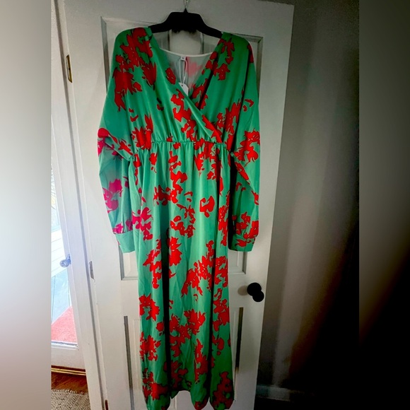 Beautiful Flowing Faux Wrap Maxi Dress in Seagram Green and Red - Picture 1 of 2
